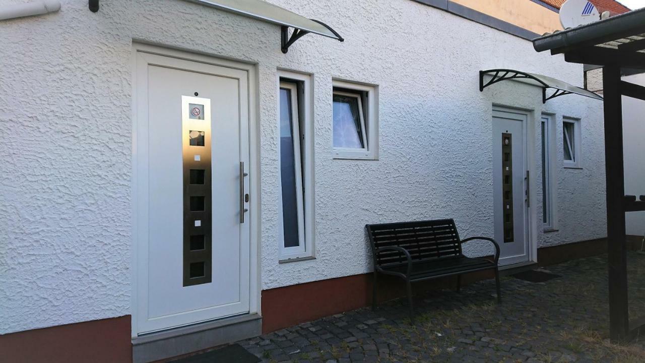 Hotel-Pension Zum Hirsch Hattersheim am Main Exterior photo